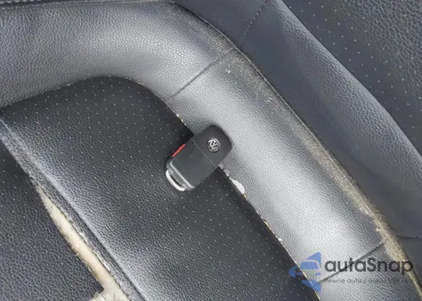 2013 Volkswagen Jetta 2.5L Se z USA, uszkodzony, nr VIN 3VWDX7AJ2DM271610